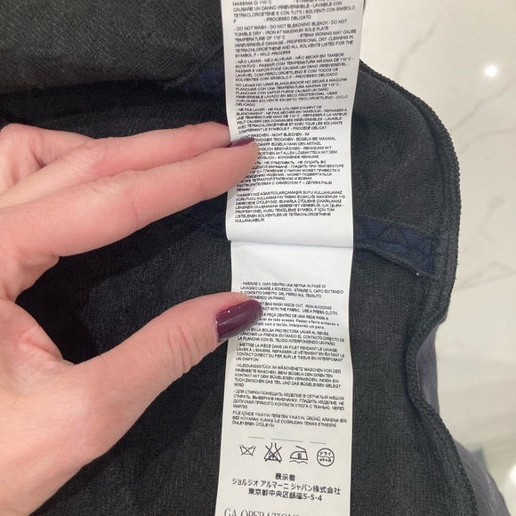 Armani Colezioni blazer, very elegant and sexy! Size 42 - Picture 7 of 7